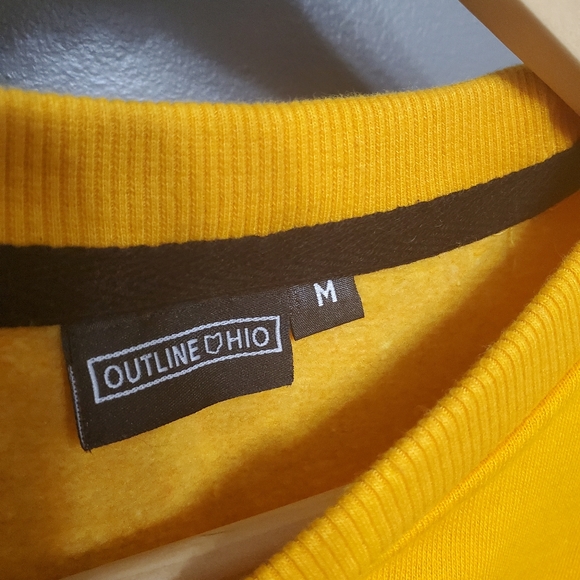 Outline Ohio Crop Top - Picture 3 of 5